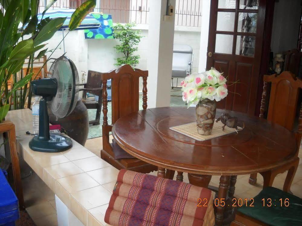 Sri Krung Guest House Phra Nakhon Si Ayutthaya Exterior photo