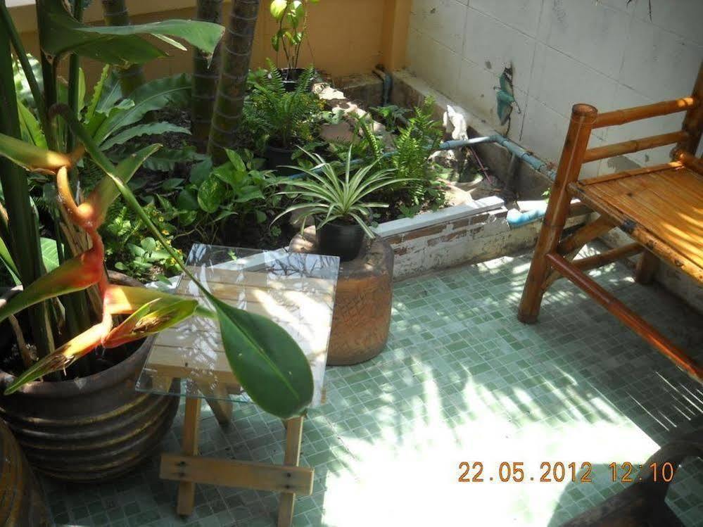 Sri Krung Guest House Phra Nakhon Si Ayutthaya Exterior photo